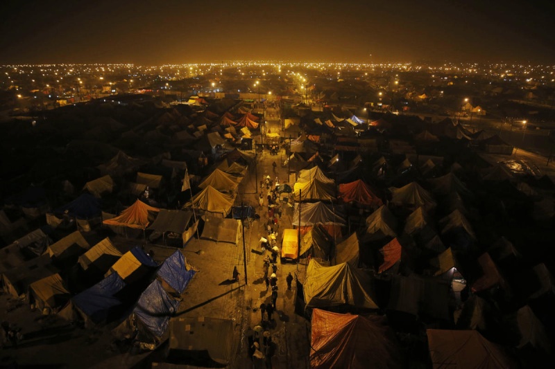 "Kumbh Mela" (Pitcher Festival) - Page 2 Da04c210