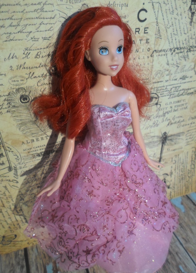 Ma collection de poupées Disney - Page 10 Gown212