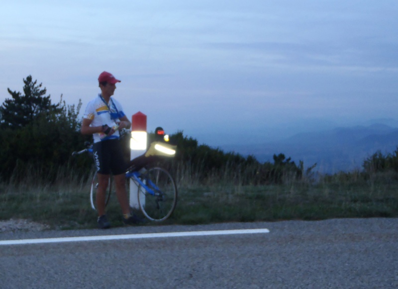 Le Ventoux en nocturne - Page 2 B-pa2612