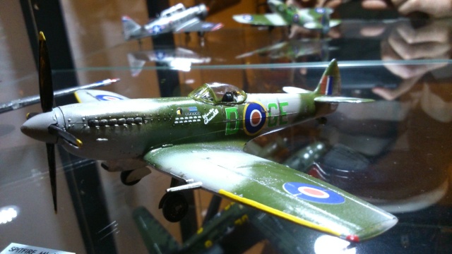 Modélisme: Supermarine Spitfire Mk XVI "Winston Churchill" Dsc_0051