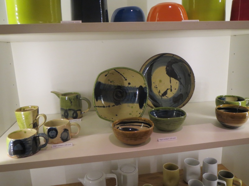 A visit to Contemporary ceramics... - Page 2 01510