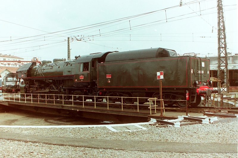 141 R 1126 sortie du dépôt Toulouse 1996 Pict0113