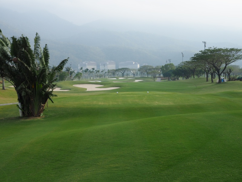 Golf Courses & Resorts in Hainan Island Pc120110
