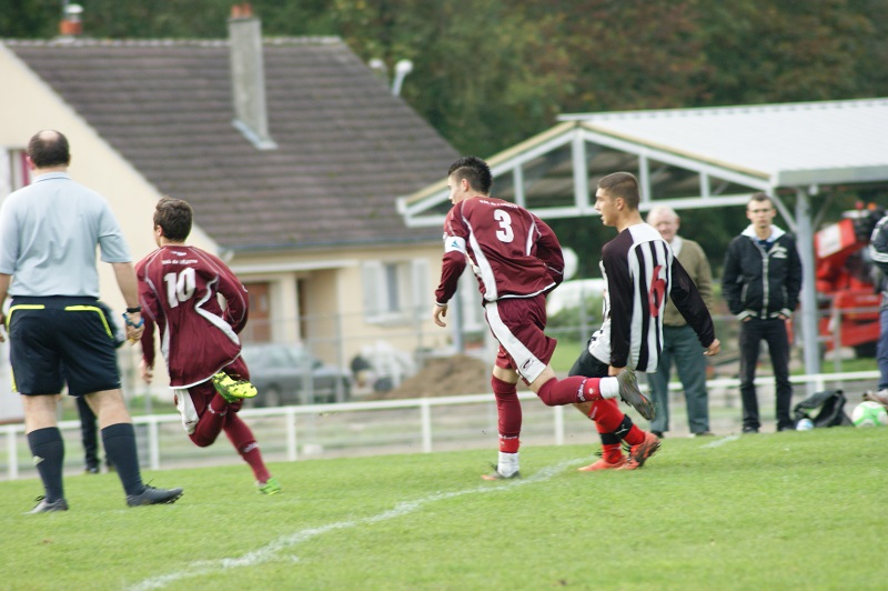 Retour en photos sur les derniers matchs des U 18 Dsc02547