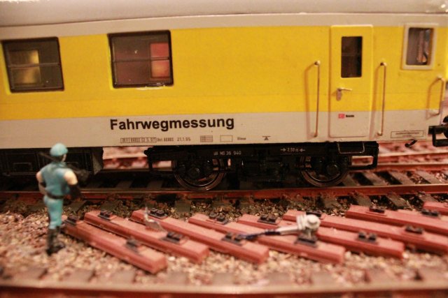 Der Fahrwegmessungszug der DB Hp451110