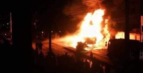 حريق سيارة محملة بالوقود أمام مستشفى الداخلة العام  كتبت-مروه حسن Fb_img47