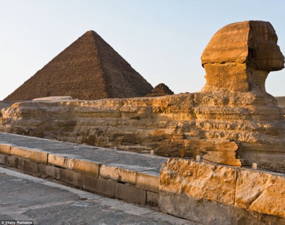 Piramidat e Gizës - Pertej Shkencës! Pirami10