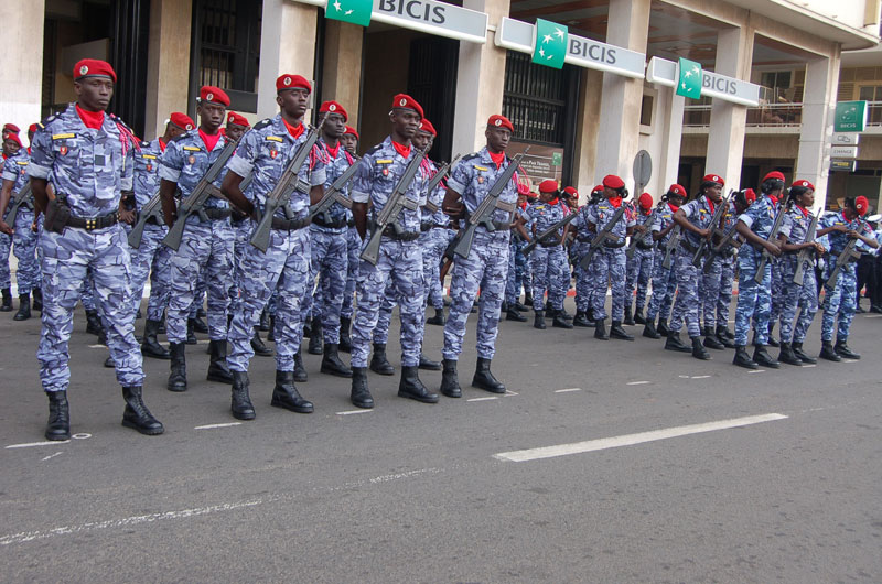 Armée Sénégalaise - Page 5 12150