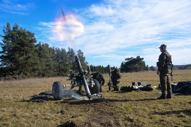 Armée Hollandaise/Armed forces of the Netherlands/Nederlandse krijgsmacht - Page 15 3302