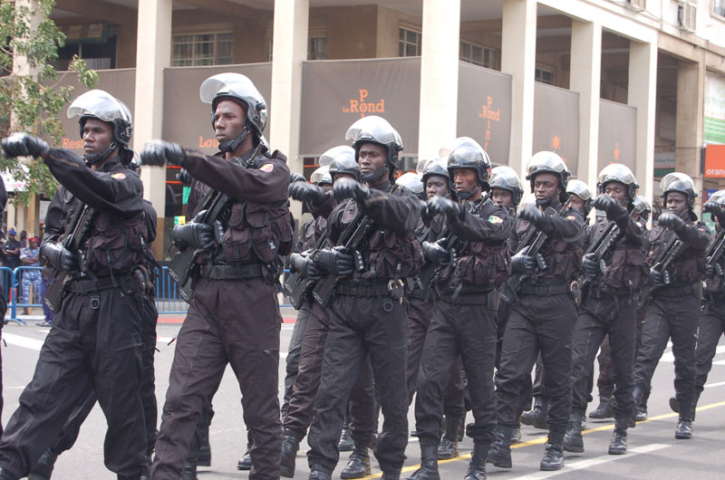 Armée Sénégalaise - Page 5 3510