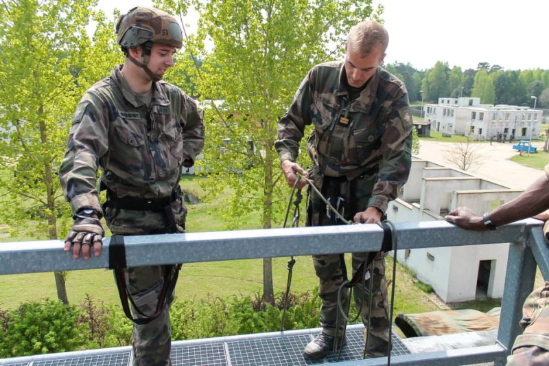 Armée Française / French Armed Forces - Page 16 5910