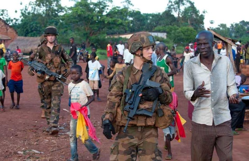 Intervention militaire en Centrafrique - Opération Sangaris - Page 10 7219