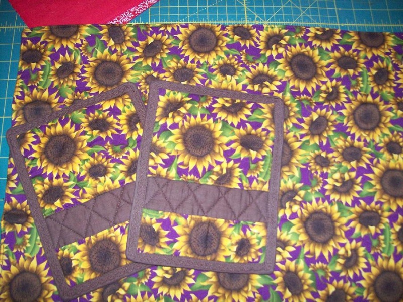 Purple sunflower potholders Purple10