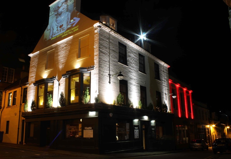 Dunfermline at night. D811