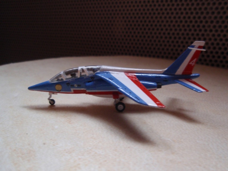 [Revell] 1/144 - Dassault Alphajet - Patrouille de France - Page 6 110