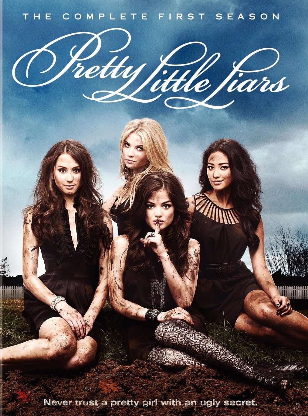 الموسم الأول من مسلسل pretty little liars season 1  كامل ومترجم وبنسخة DVD RIB وعلي سيرفر اسرع من الميديا فاير Pretty11