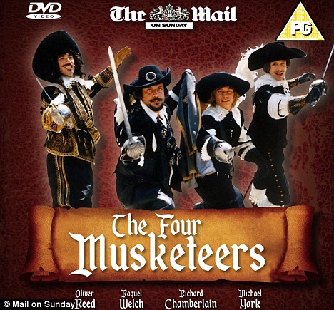 فيلم الأكشن والمغامرات the four musketeers 1974  كامل ومترجم وبنسخة DVD RIB وعلي سيرفر اسرع من الميديا فاير The_fo14