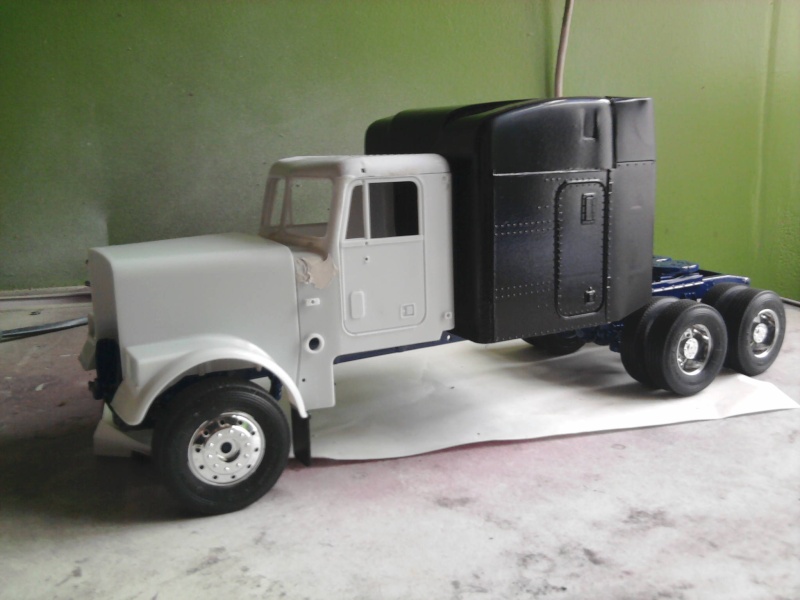 Revell Freightliner Conventional 1:24 Foto0730