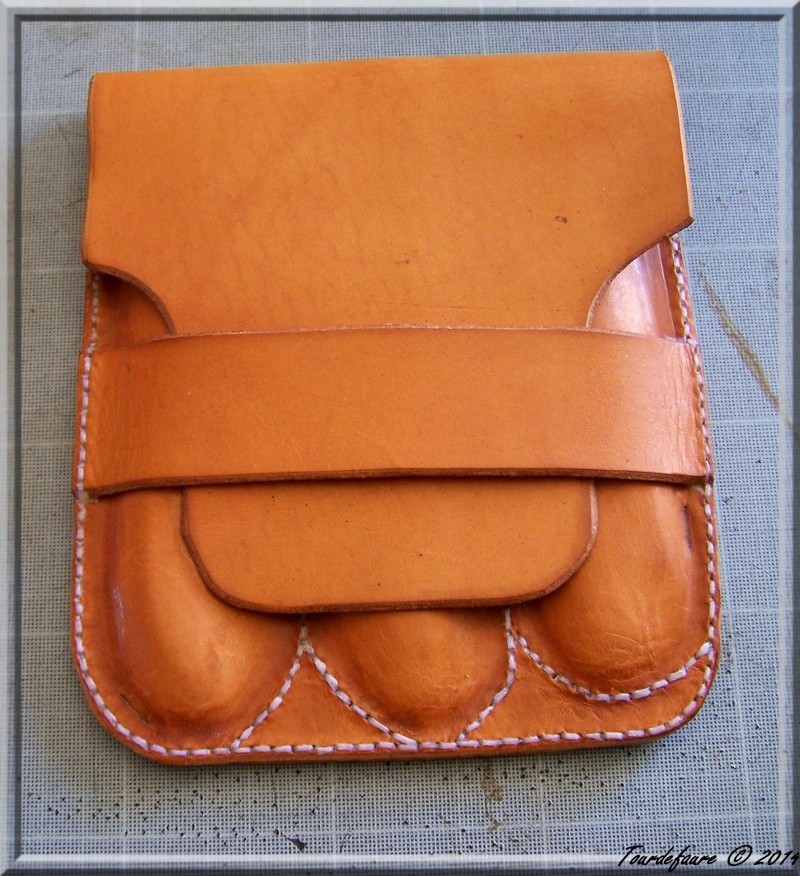 Accessoires en cuir pour le rasage - Page 2 Pochet18
