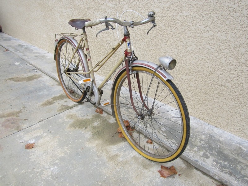 Peugeot PLX 45 des années 50 Img_0218