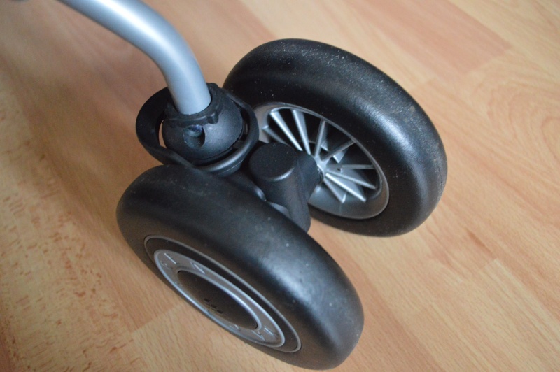 roue poussette maclaren