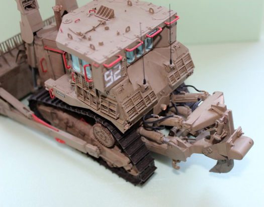 MENG D9R Armored Bulldozer  1:35 Img_7612