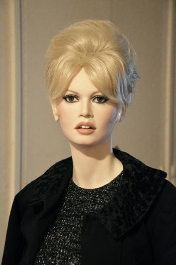  Mon nouveau mannequin de Brigitte Bardot  - Page 5 Dsc_0016