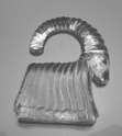 Glass Ram / Aries paperweight Dscn9350