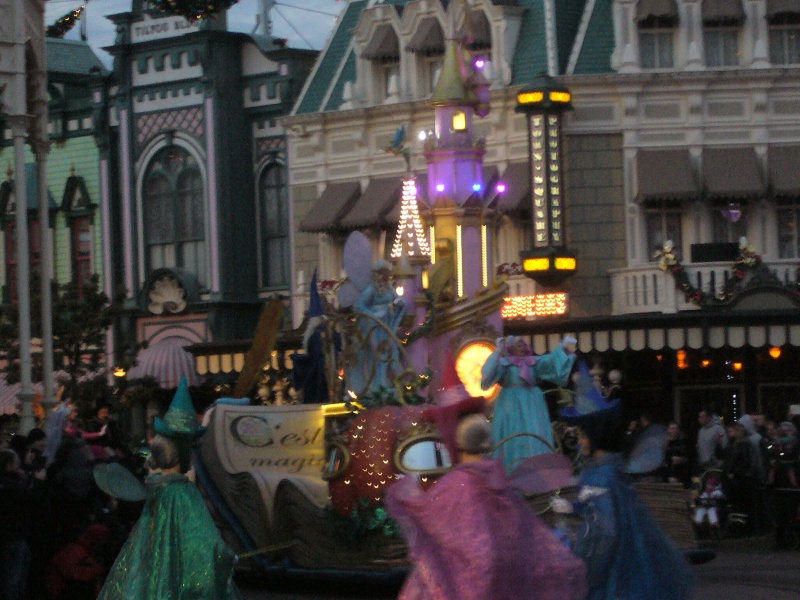 une journée magique à Disney en amoureux pour la saison de noel le 27 novembre - Page 14 P1020244