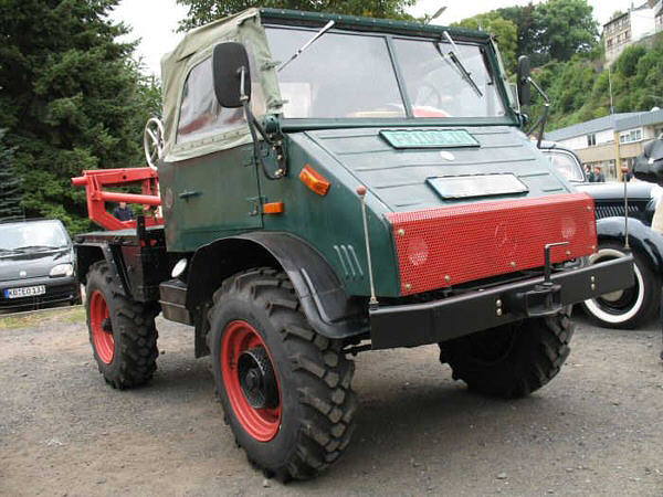 unimog mb-trac wf-trac pour utilisation forestière dans le monde - Page 28 U_411_12