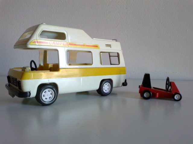 Playmobil - lotto con Camper Playmo10