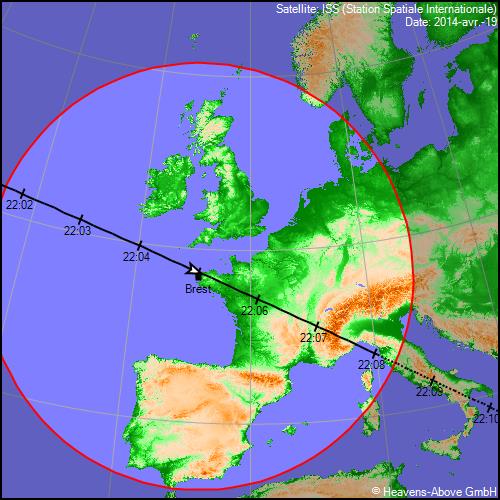2014: le 21/04 à 22h00 environ - Lumière étrange dans le ciel - Brest, Bellevue - Finistère (dép.29) Passgt10