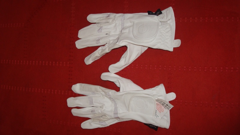 Gilet de protection / gants blancs / protections lamicell faire offre!!! 00211