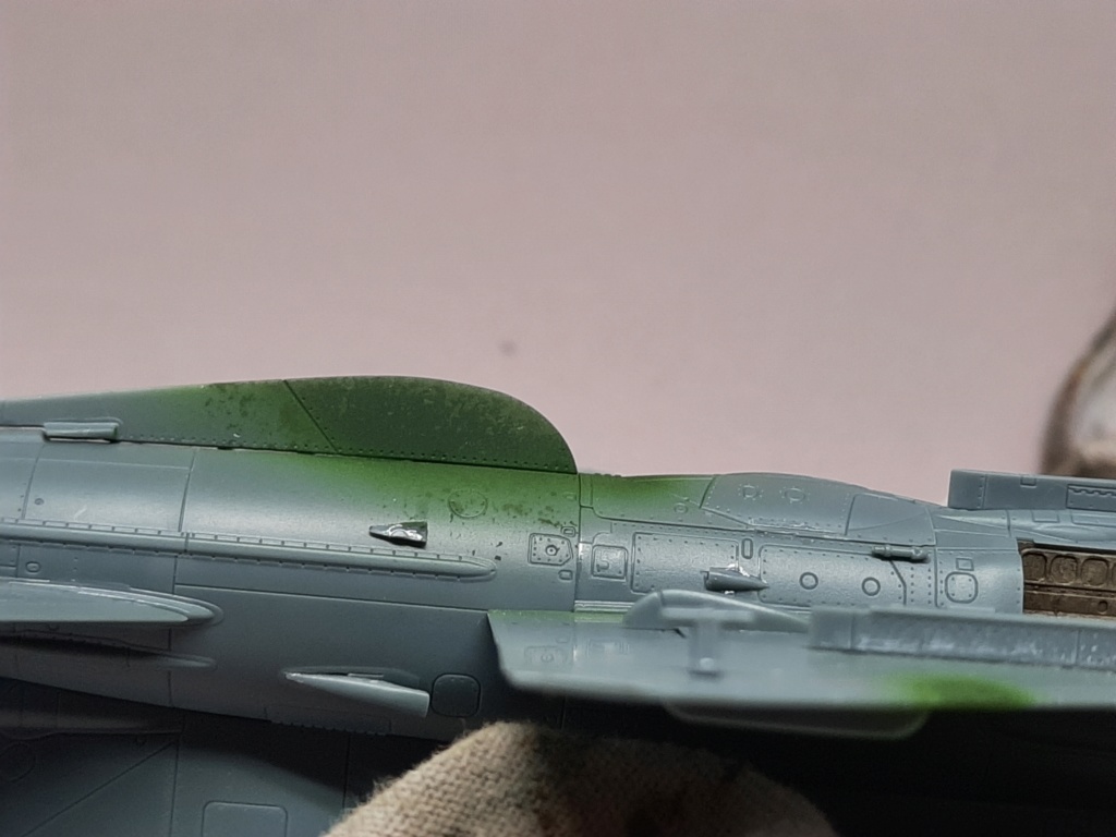 [Eduard] 1/72 - Mikoyan-Gourevitch Mig--21 PFM Fishbed - Page 3 20200612