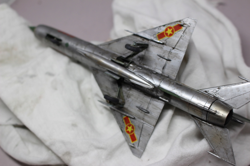 MiG-21PFM nord vietnamien, Eduard 1:72 Img_9157