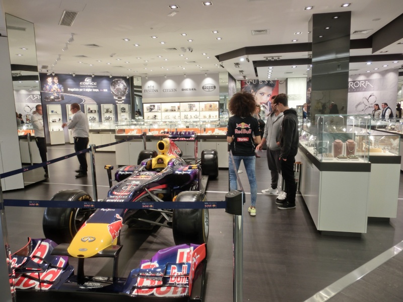 AVVISTATA INFINITY REDBULL RACING F1 A VICENZA Cimg0710