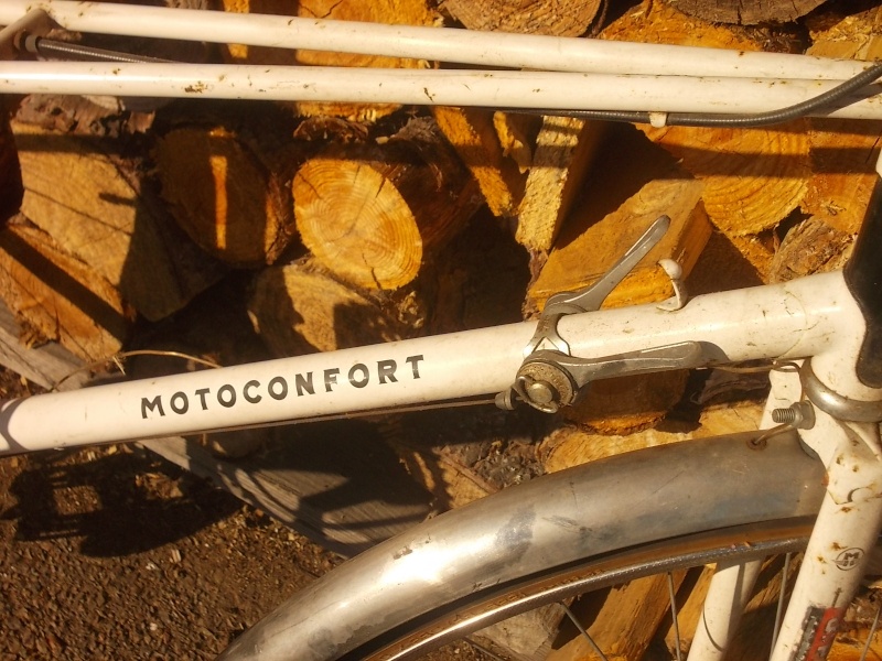MoToConfort mixte D 10 M 1976 tubes 1020 ( 1ère série ) 2014-631