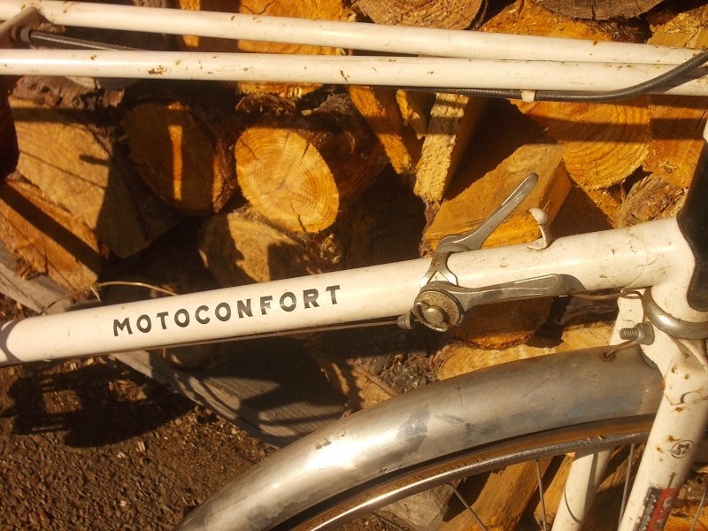 MoToConfort mixte D 10 M  1976 tubes 1020 ( 1ère série )  2014-631