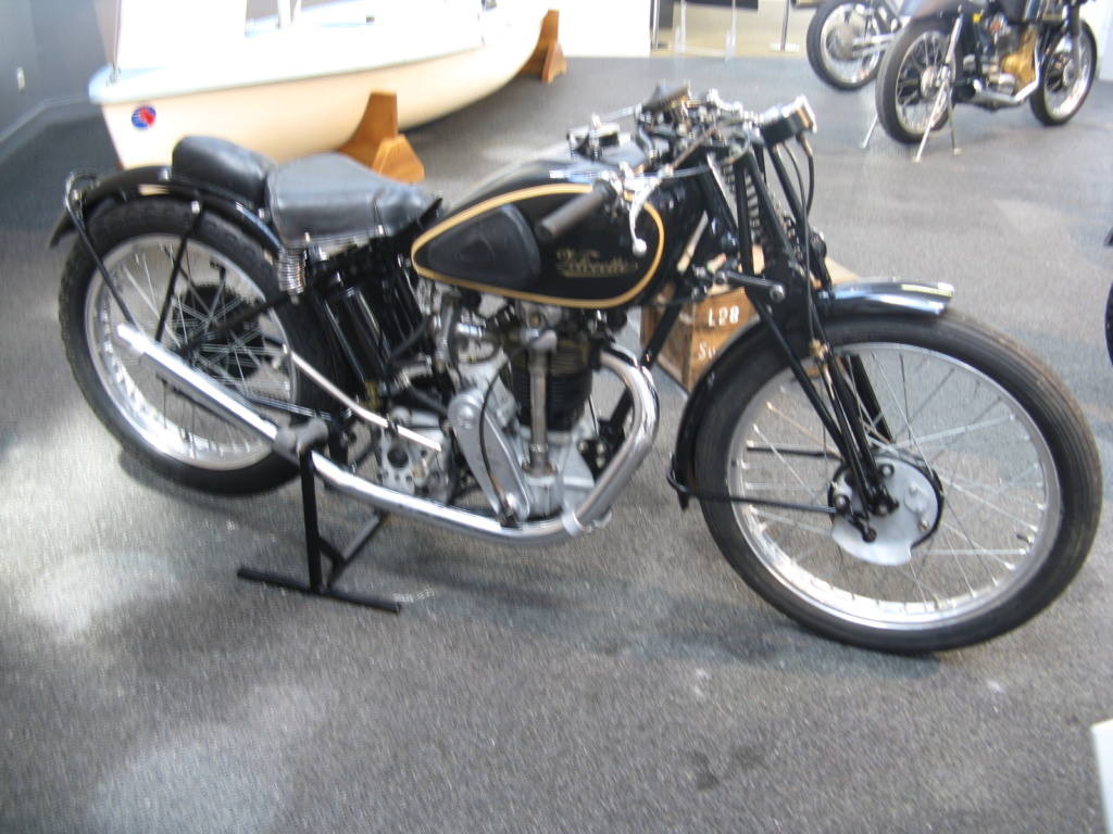 romorantin 41 Musée MATRA EXPO motos Anglaises Img_3610