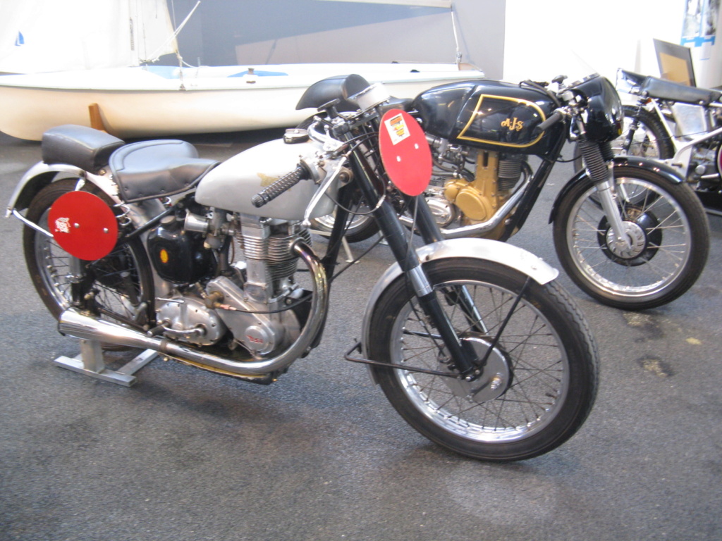 romorantin 41 Musée MATRA EXPO motos Anglaises Img_3712