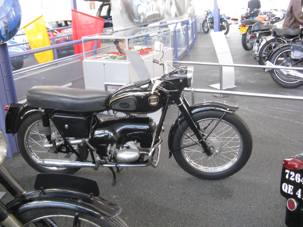 romorantin 41 Musée MATRA EXPO motos Anglaises Img_3724