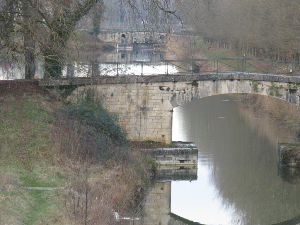 Ponts et chateau Img_4216