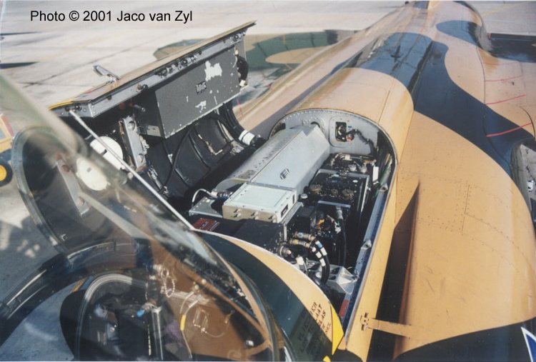 [Special Hobby + Reskit] 1/72 - Dassault Mirage F1AZ   SAAF  - Page 3 Zn9g1510