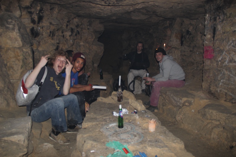 les catacombes de paris pour remplacer les mines de dofus  - Page 2 Img_1618