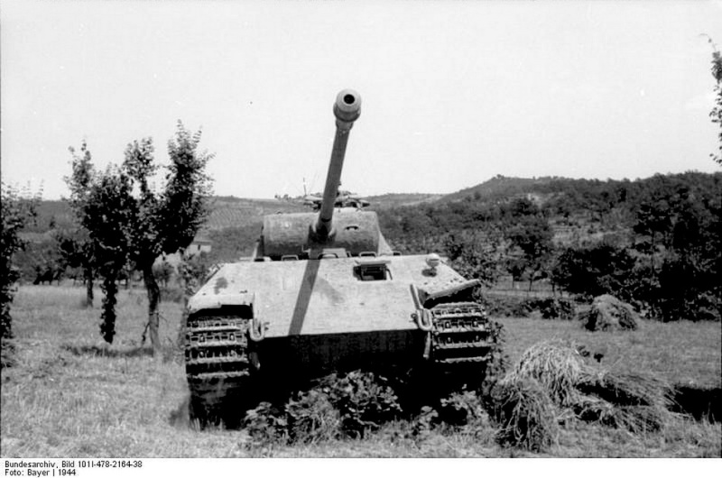 Panzerkampfwagen V Panther ausf. G (Sd.Kfz 171) ( 1944 ) Pho_pz11