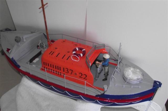 OAKLEY LIFEBOAT HAR - LIL Rhyl lifeboat Dscf5121