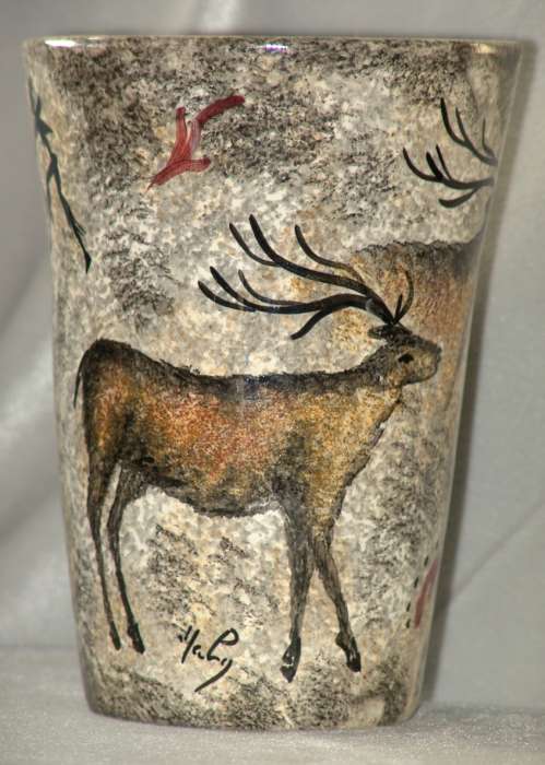 vase painted with figures, horse and deer, lascaux caves style decor main Vase_011