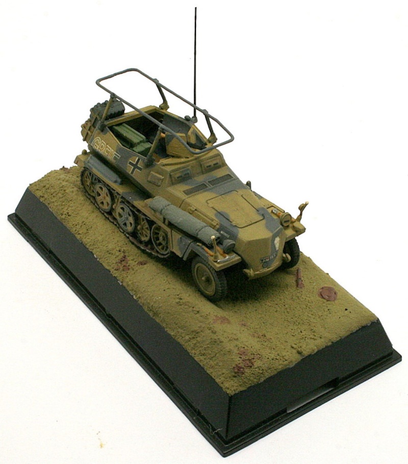 Leichter Funkpanzerwagen (Sd.Kfz. 250/3)  [IXO modifié 1/72 ème] Sdkfz119