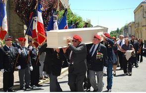 Les obsèques du général Guichard auront lieu vendredi 5 juillet à 14h00 à l’église de Sauveterre de Guyenne. Guicha11