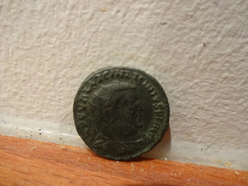 Monnaies Marc-Aurele, Commode, Tetricus Ier et Licinius Ier Id110